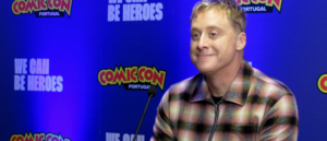 Read more about the article Alan Tudyk aterra a nave de “Resident Alien” na Comic Con Portugal