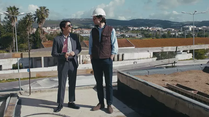 imagem promocional da série da rtp porta premium