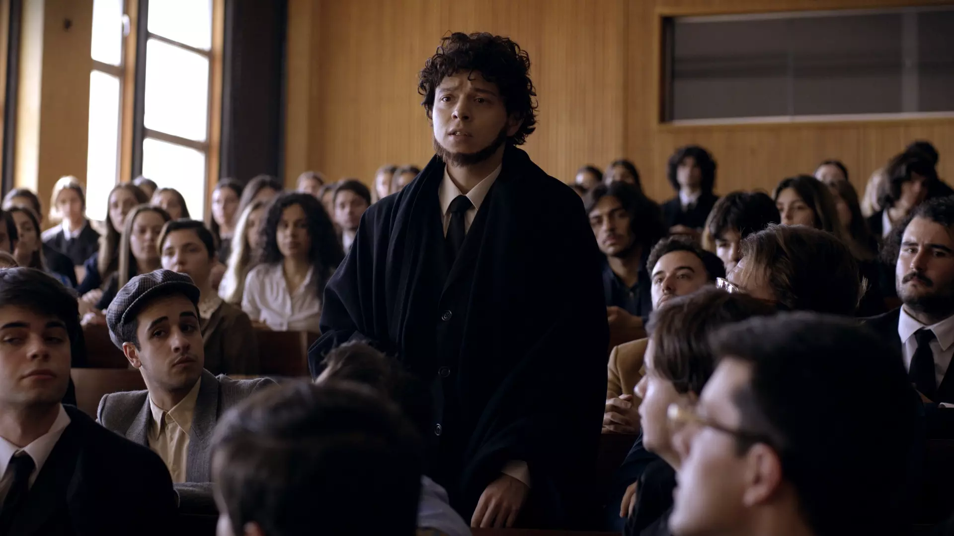 imagem promocional da série da rtp daqui houve resistência sobre o 25 de abril