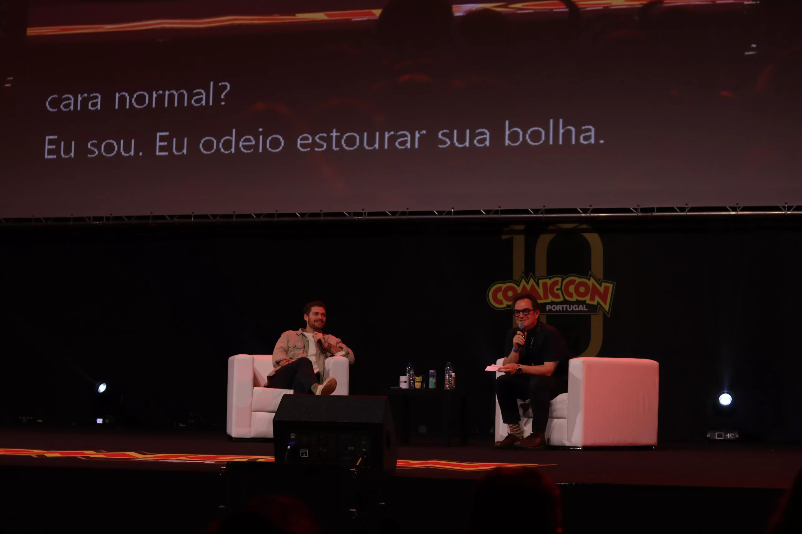 Finn Jones em painel na Comic Con Portugal 2024 TV Contraluz
