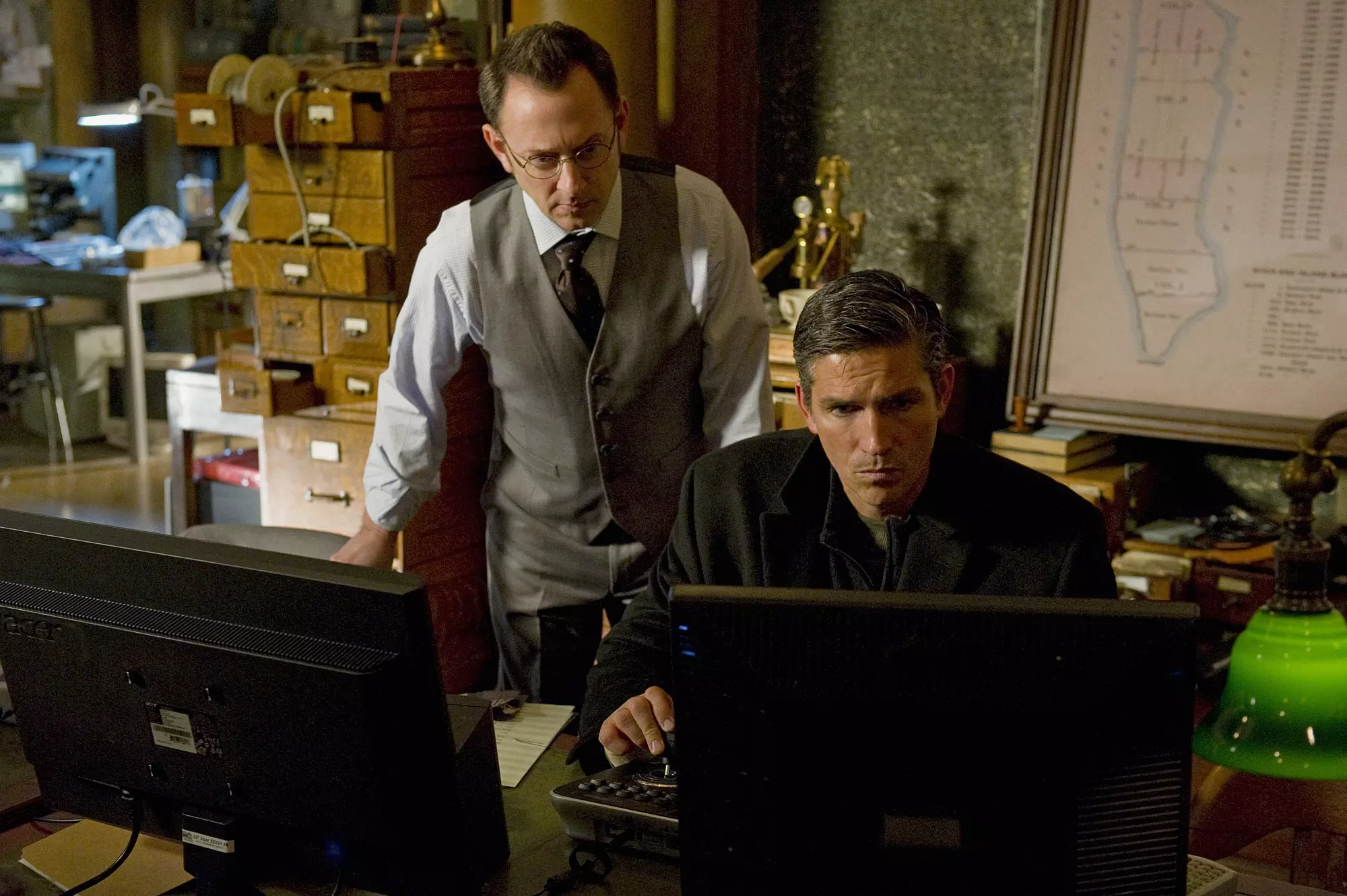 person of interest, em estreia no syfy