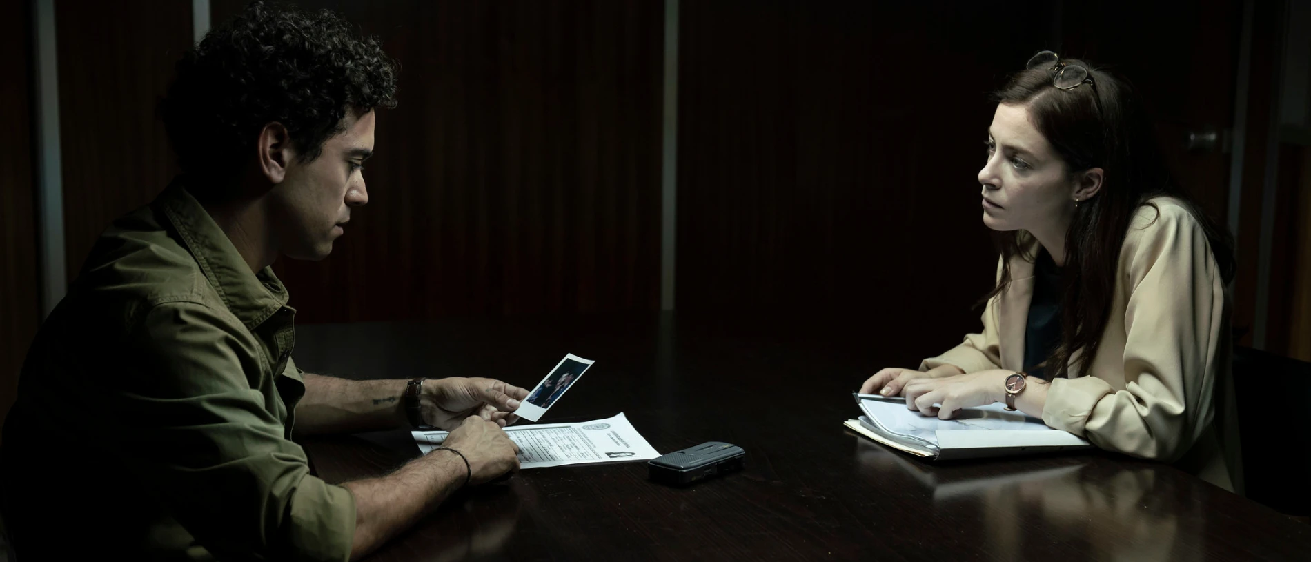 madrugada suja estreia rtp play rafael morais victoria guerra