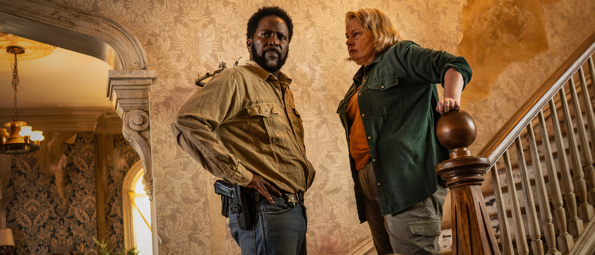 imagem promocional da 4ª temporada da série from da hbo max