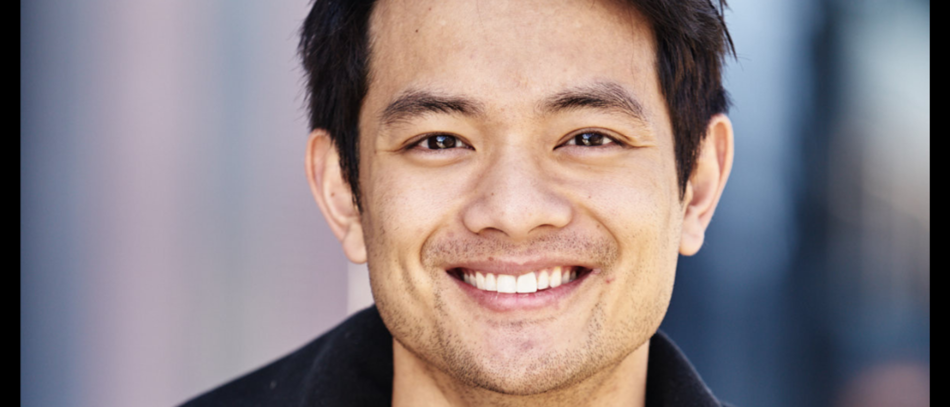 imagem promocional de osric chau que marca presença na comic con portugal 2026