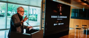 antónio barreto apresenta série documental da rtp rumo à liberdade