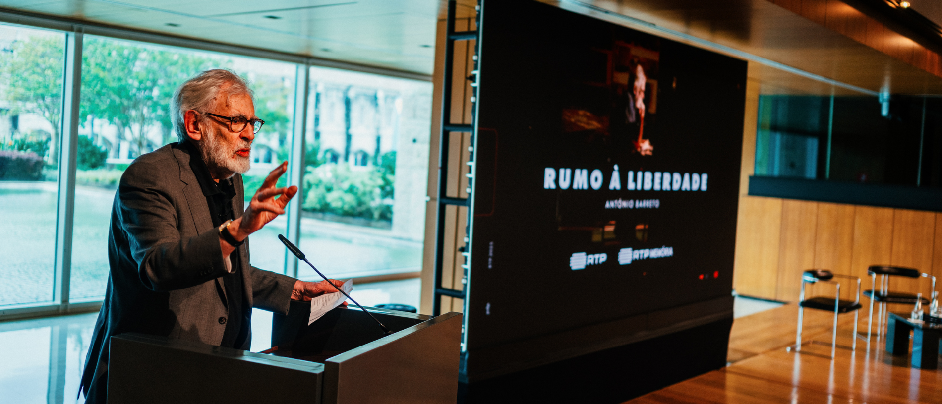 antónio barreto apresenta série documental da rtp rumo à liberdade